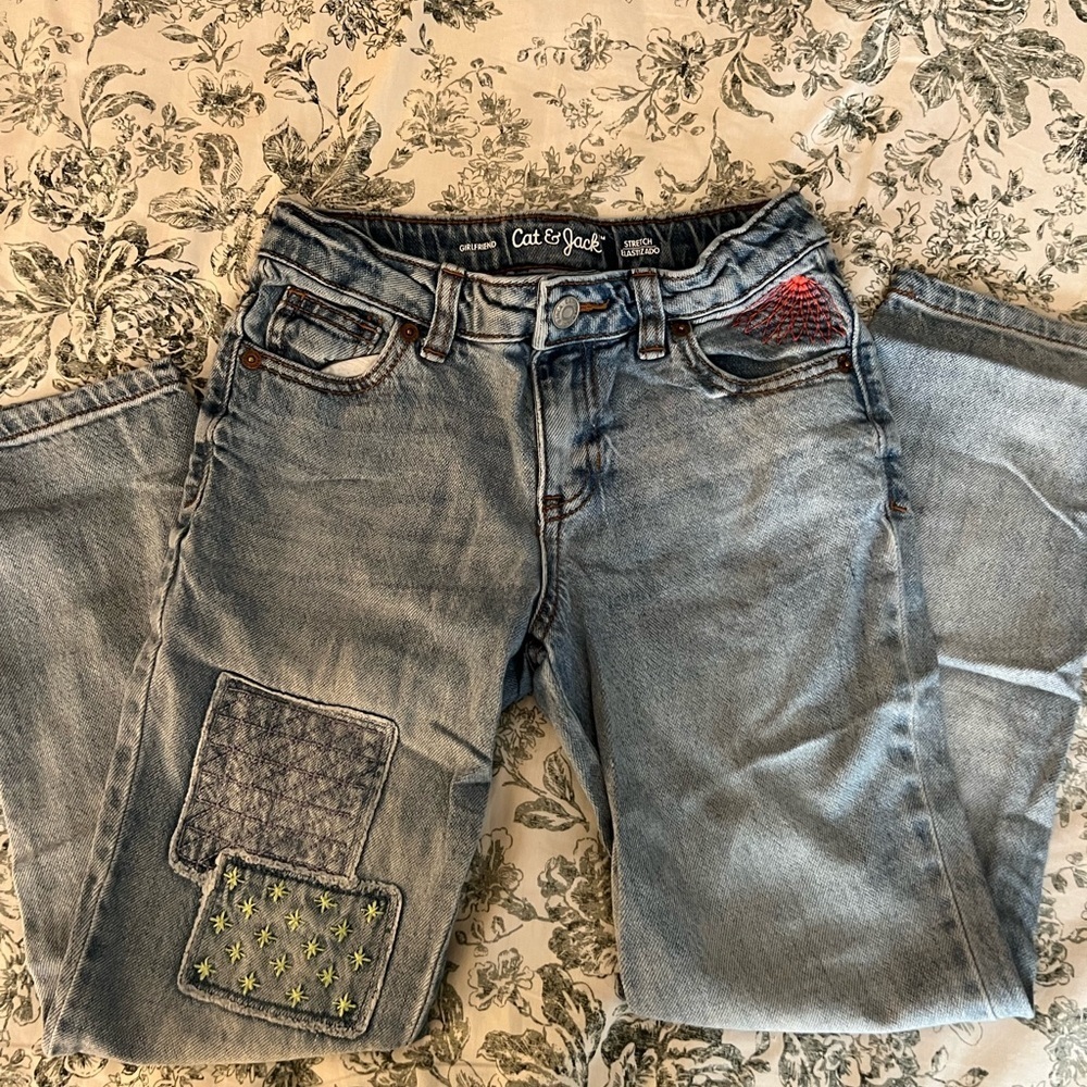 Cat & Jack Kids' Gray Jeans with Fun Patches - Picture 6 of 6